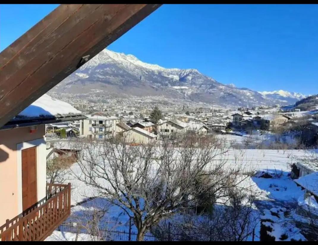 Apartamento Piccola Mansarda Aosta Exterior foto